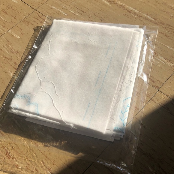 Jack Dempsey Needle Art 18” quilt squares (6) Bluebird Pattern 483 Embroidery - Picture 2 of 2